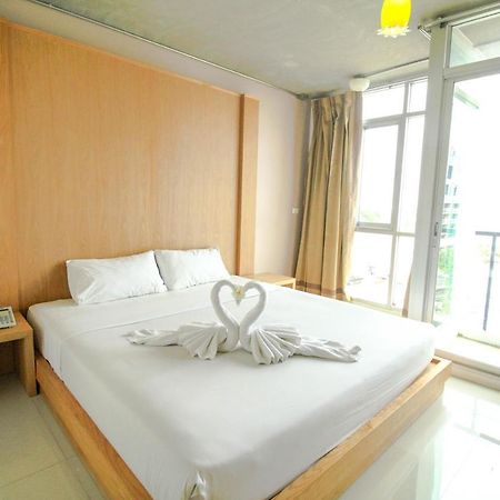 Bansabai Sabaidee Service Apartment Bangkok Luaran gambar