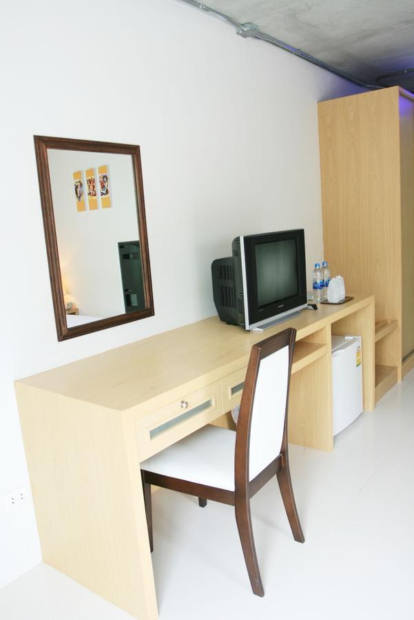 Bansabai Sabaidee Service Apartment Bangkok Luaran gambar
