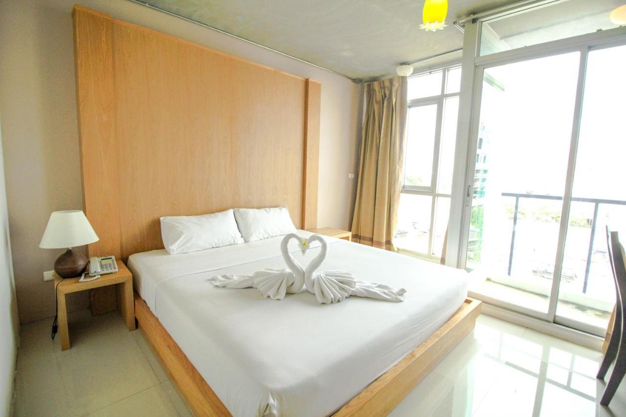 Bansabai Sabaidee Service Apartment Bangkok Luaran gambar