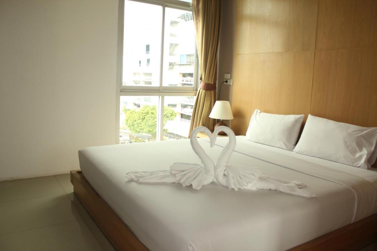 Bansabai Sabaidee Service Apartment Bangkok Luaran gambar