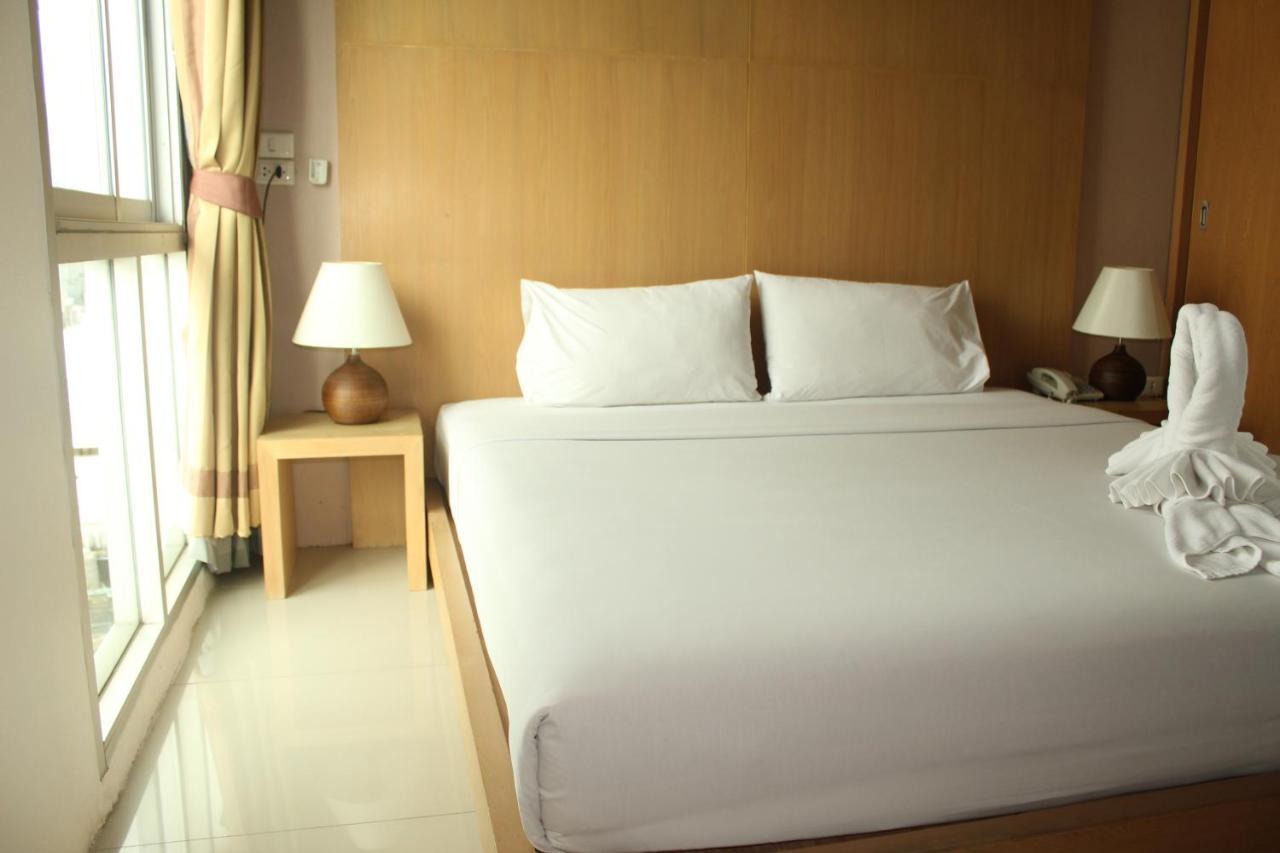 Bansabai Sabaidee Service Apartment Bangkok Luaran gambar